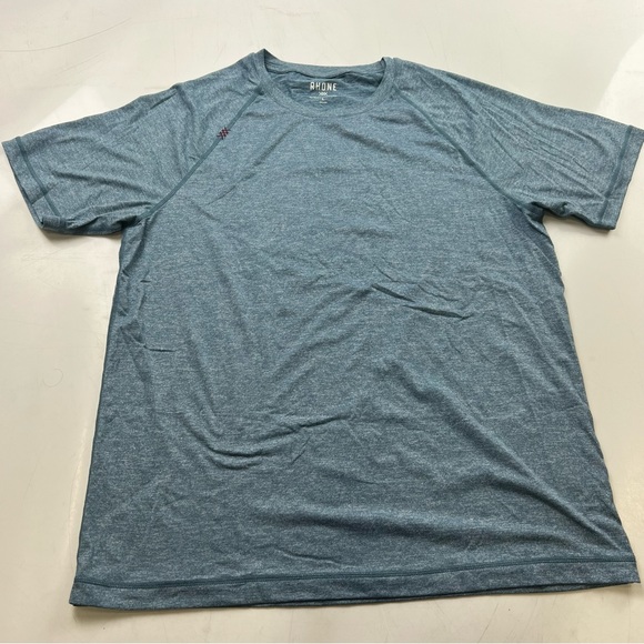 Rhone women’s blue shirt L L53-34 - Picture 2 of 6